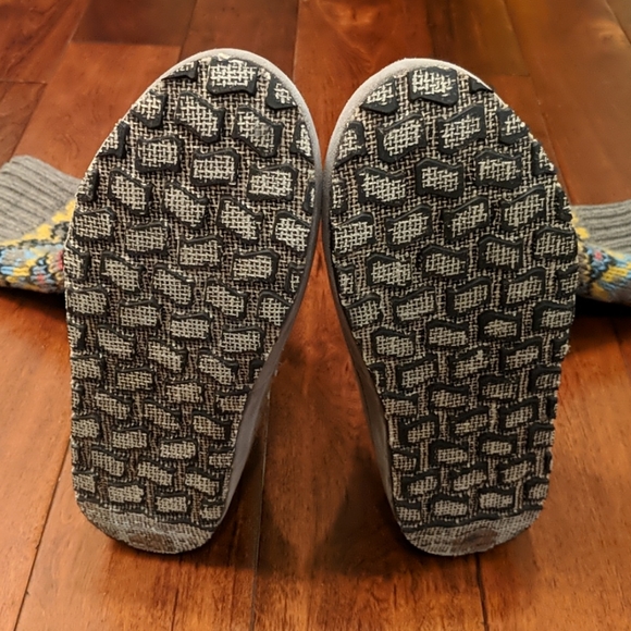 ZDAR Masha Eco Ethnic Lambswool Sweater Boots - Picture 4 of 6